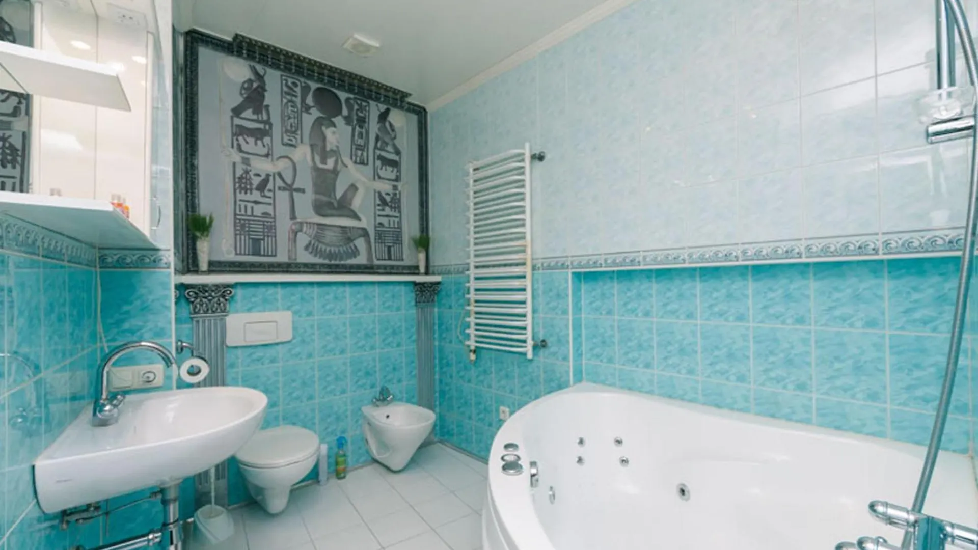 كييف Apartment On Kostyolna Street 10